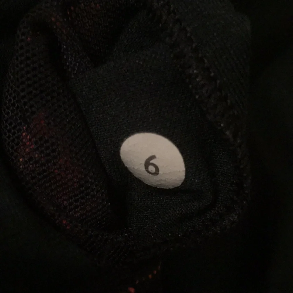 Lululemon workout tank top small